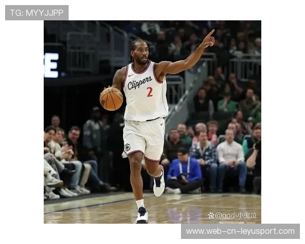 伦纳德底线跳投命中，快船在关键回合中取胜